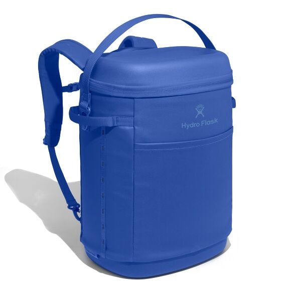 carryouttm-backpack-22-l-x5 18pco382_carryout_backpack_22l_capri_blue_angled_1.jpg