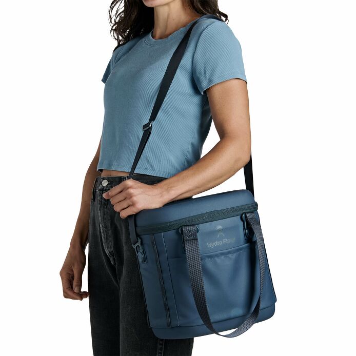 carryouttm-soft-cooler-10-l-j8 250815_hydro_s26_hb_14560_1_4.jpg
