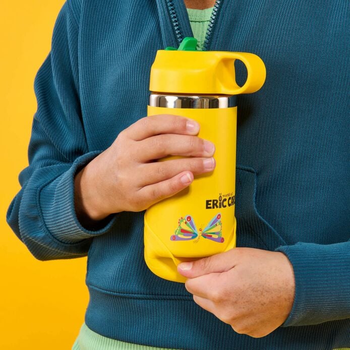 kids-12-oz-bottle-world-of-eric-carletm-x7 7-lifestyle.jpeg