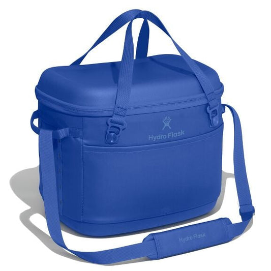 carryouttm-soft-cooler-30-l-s2 cpco382_carryout_cooler_30l_capri_blue_angled_1.jpg
