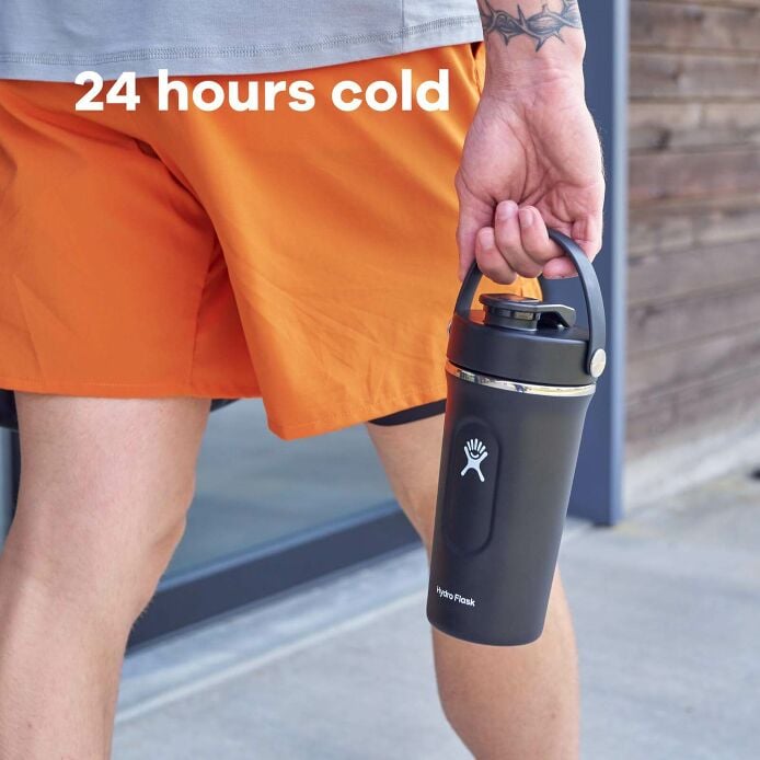 24-oz-insulated-shaker-bottle-e9 hydro_flask_ecomm_en_insulated_shaker_pt03_2000x2000px_4.jpg
